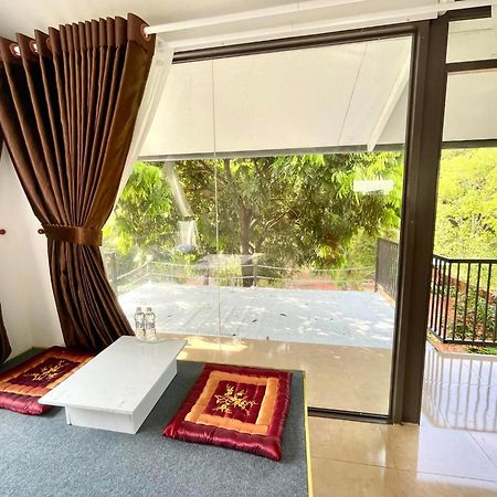 Lake View Homestay Pleiku Eksteriør billede